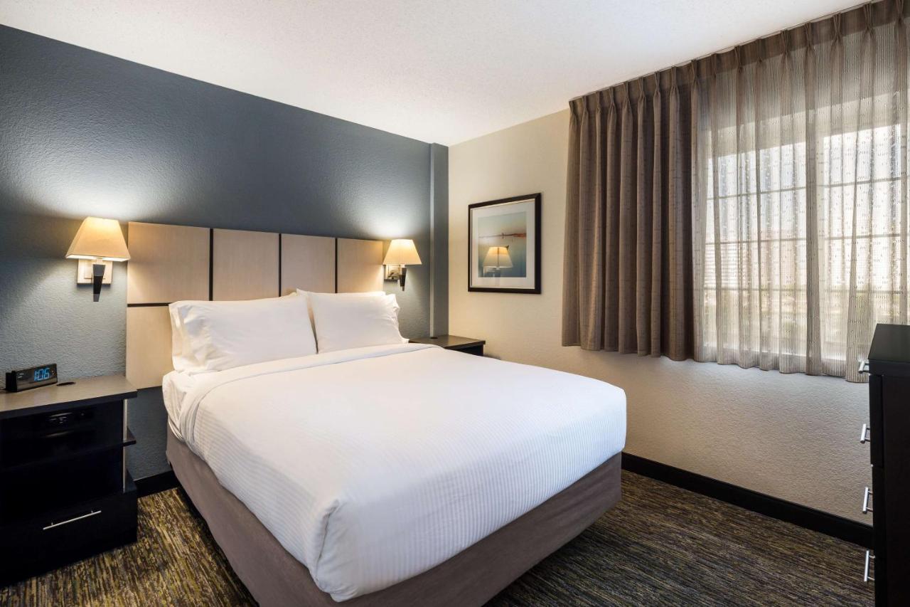Sonesta Simply Suites Chicago Уокиган Экстерьер фото