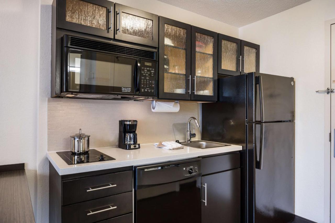 Sonesta Simply Suites Chicago Уокиган Экстерьер фото